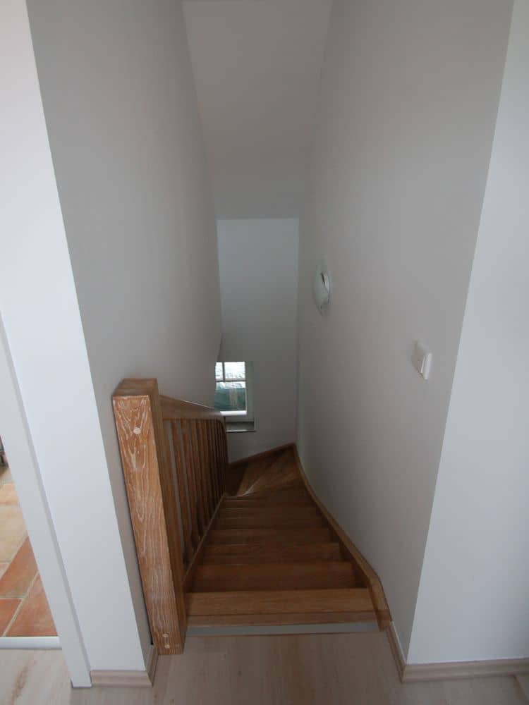 Flur-Treppe zum OG